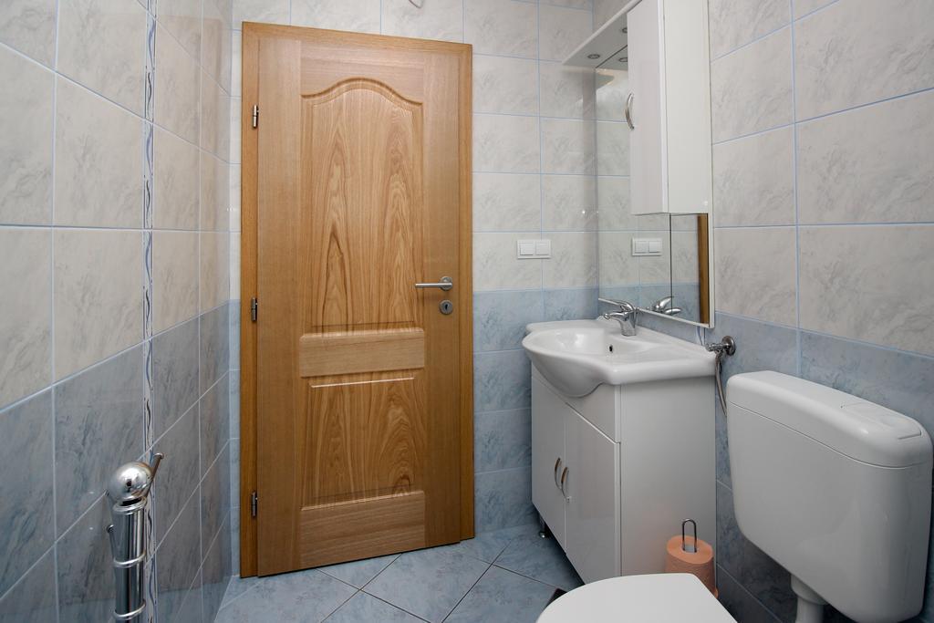 Apartments Koritnik Punat Habitación foto