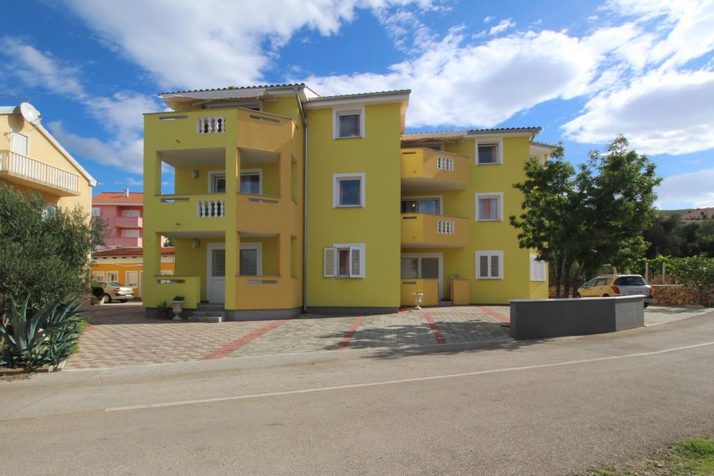 Apartments Koritnik Punat Habitación foto