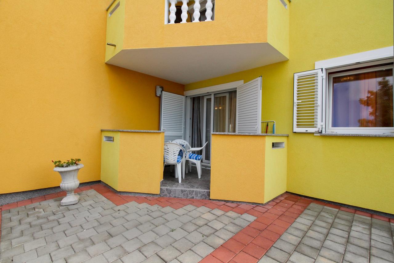 Apartments Koritnik Punat Exterior foto
