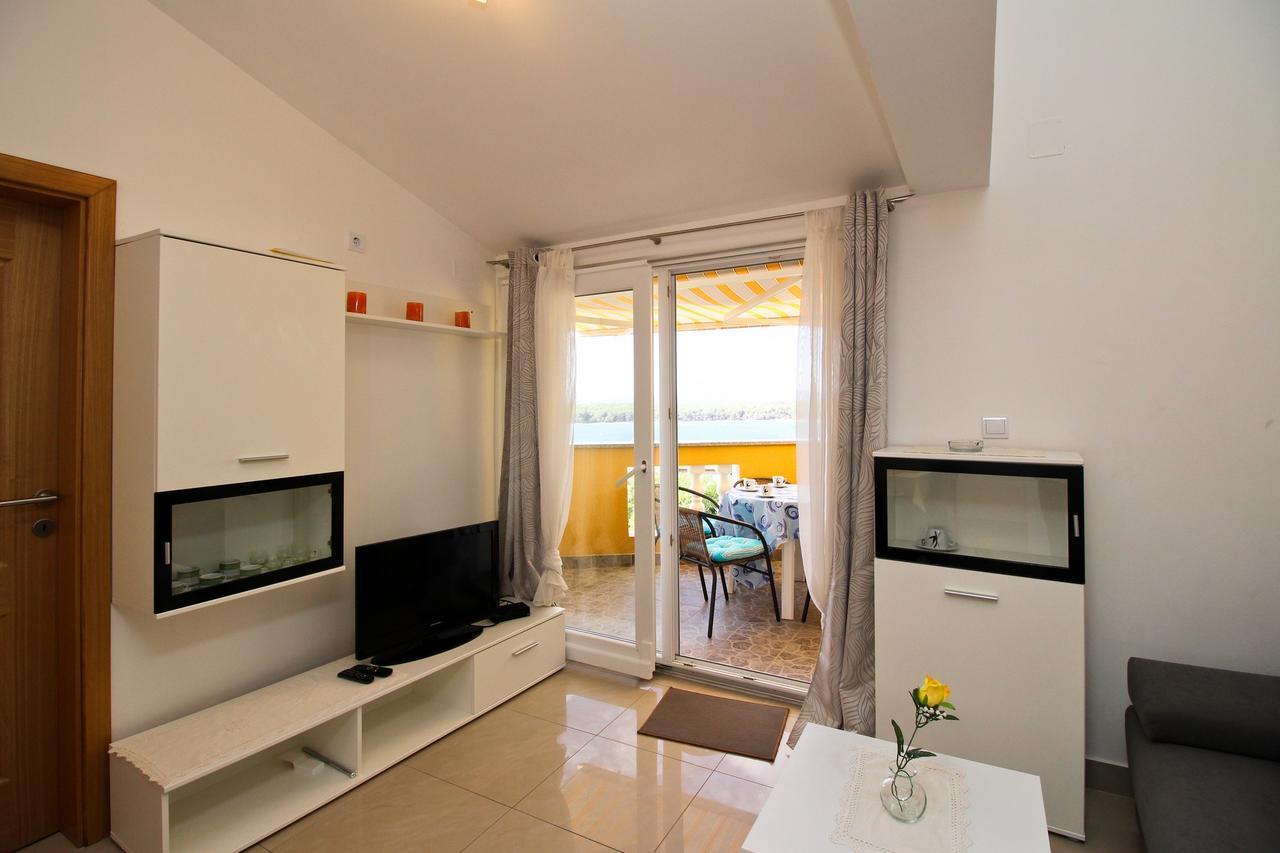 Apartments Koritnik Punat Exterior foto